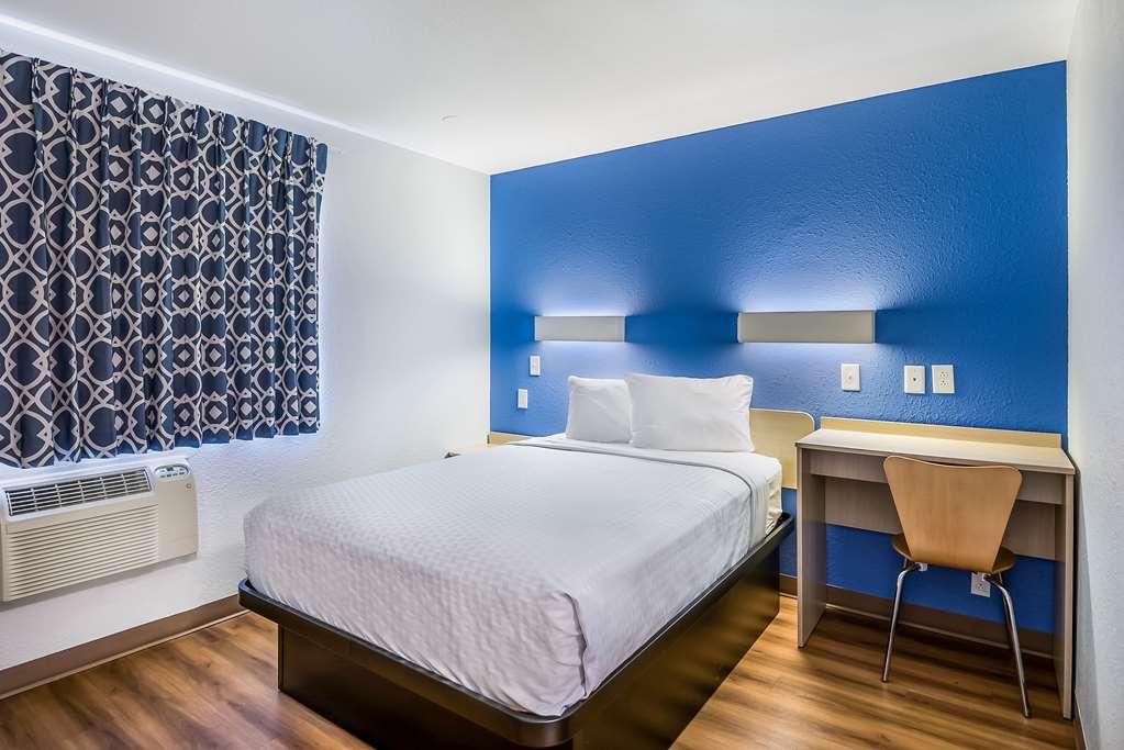 Americas Best Value Inn Іст-Піорія Номер фото