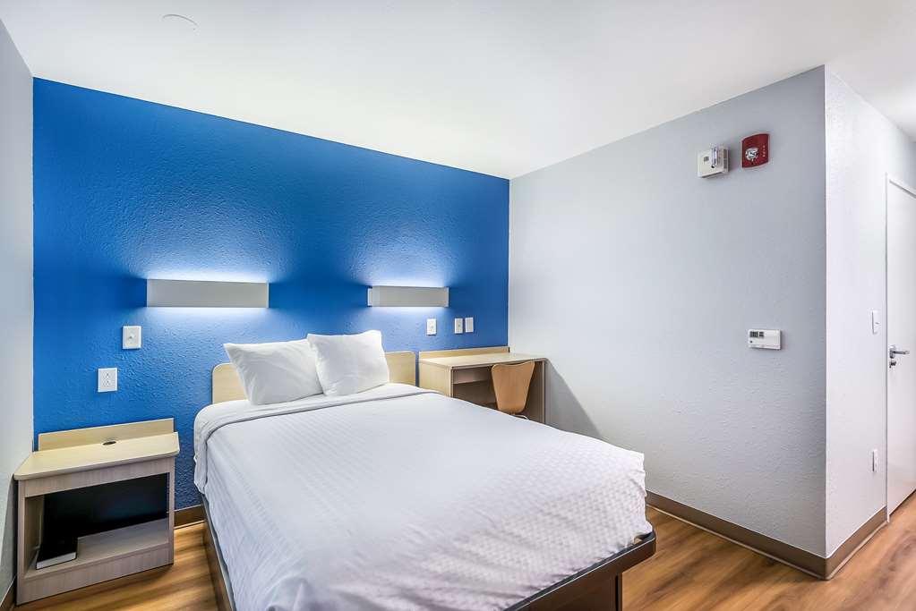 Americas Best Value Inn Іст-Піорія Номер фото