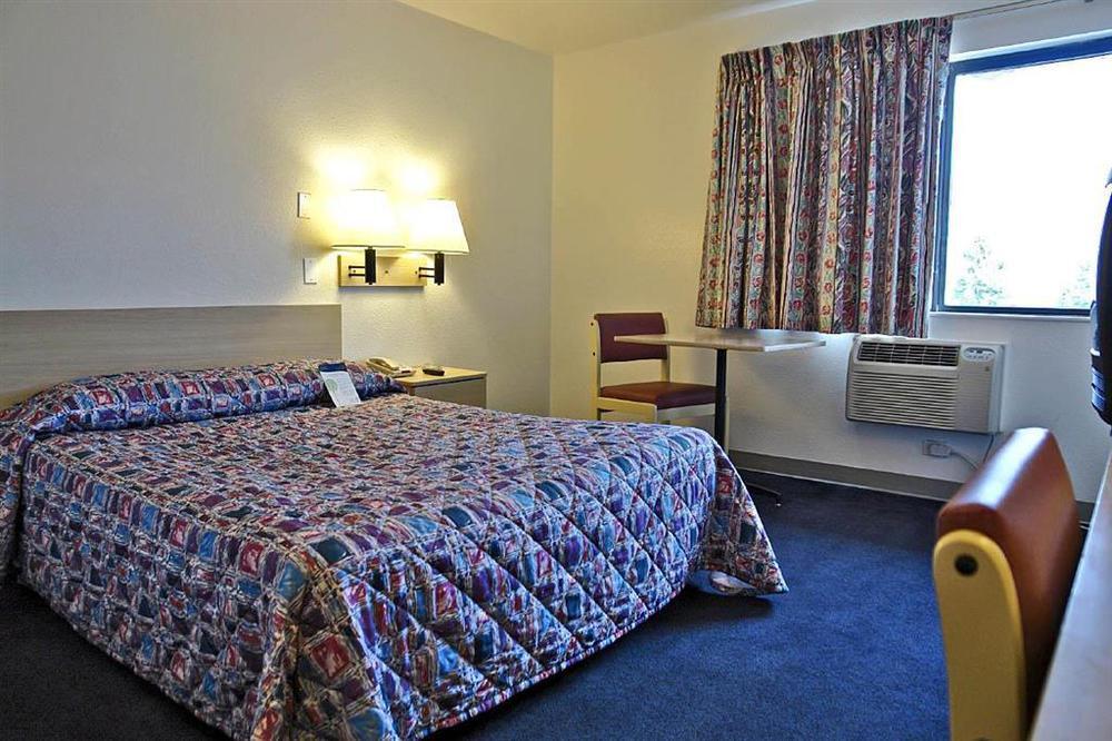 Americas Best Value Inn Іст-Піорія Номер фото