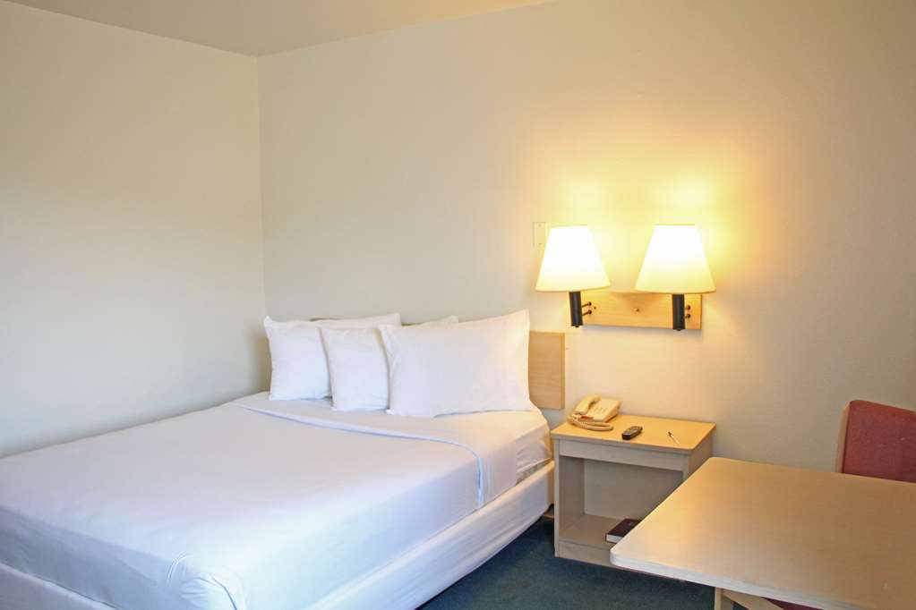 Americas Best Value Inn Іст-Піорія Номер фото